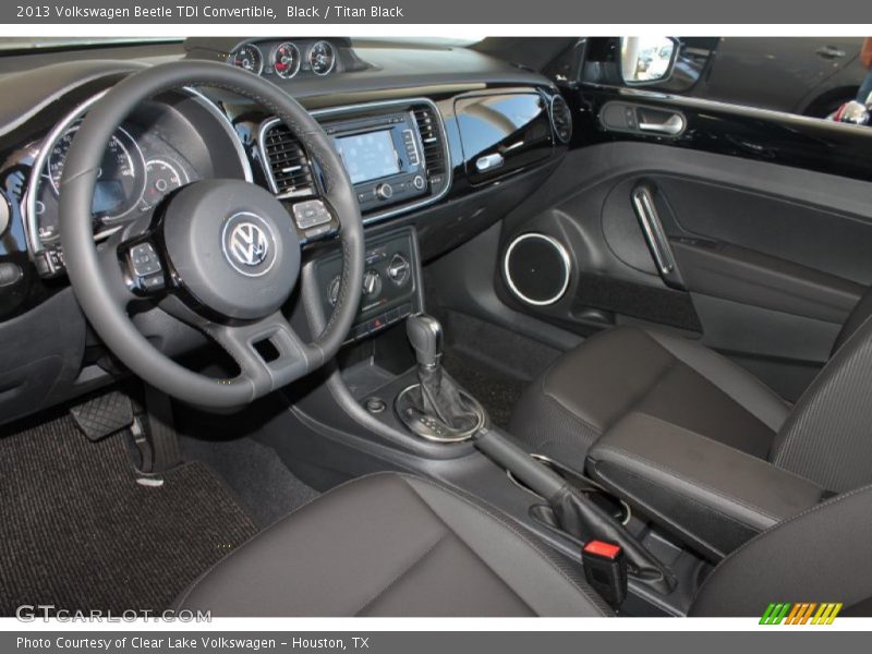 Black / Titan Black 2013 Volkswagen Beetle TDI Convertible