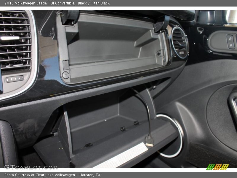 Black / Titan Black 2013 Volkswagen Beetle TDI Convertible