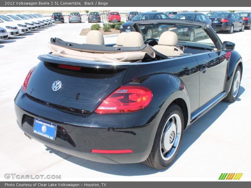 Black / Beige 2013 Volkswagen Beetle 2.5L Convertible