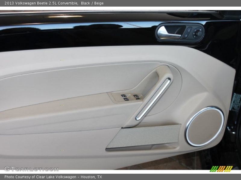 Black / Beige 2013 Volkswagen Beetle 2.5L Convertible