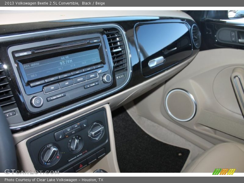 Black / Beige 2013 Volkswagen Beetle 2.5L Convertible