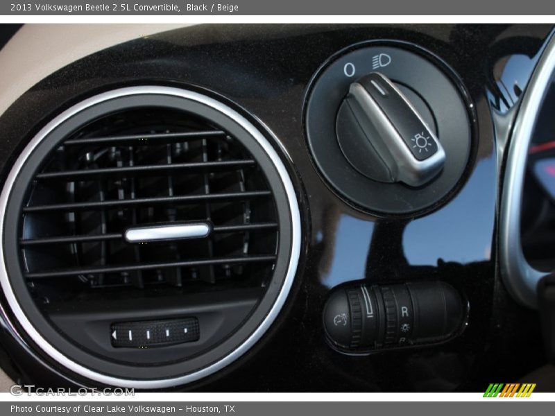 Black / Beige 2013 Volkswagen Beetle 2.5L Convertible