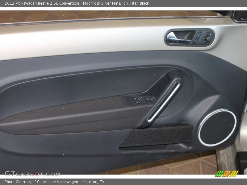Moonrock Silver Metallic / Titan Black 2013 Volkswagen Beetle 2.5L Convertible