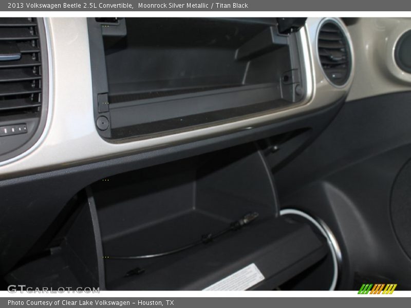 Moonrock Silver Metallic / Titan Black 2013 Volkswagen Beetle 2.5L Convertible