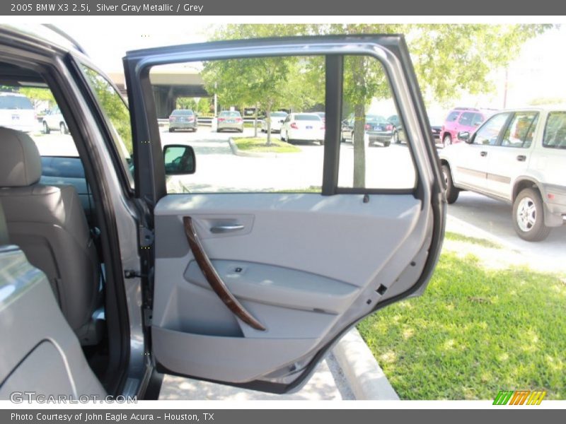 Silver Gray Metallic / Grey 2005 BMW X3 2.5i