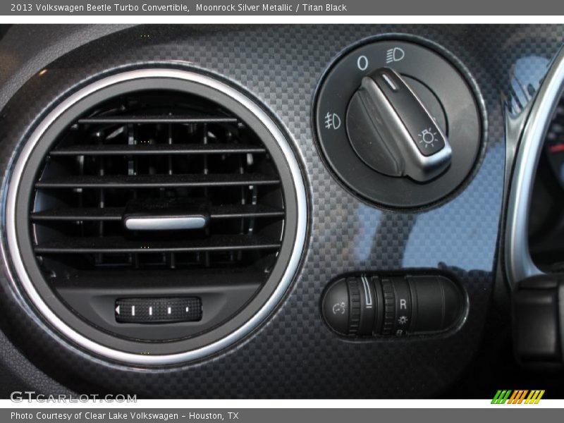 Moonrock Silver Metallic / Titan Black 2013 Volkswagen Beetle Turbo Convertible