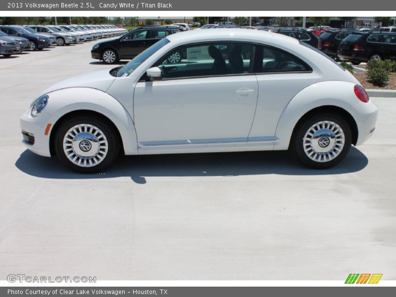 Candy White / Titan Black 2013 Volkswagen Beetle 2.5L