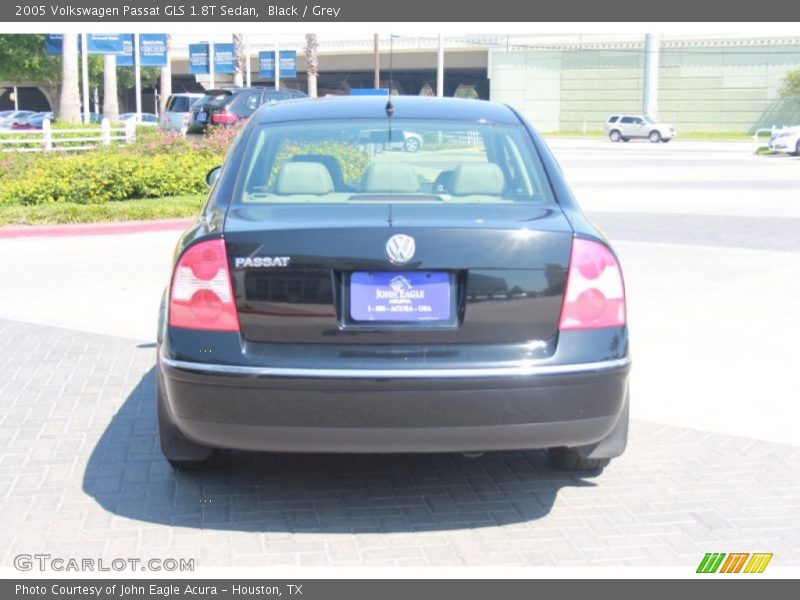Black / Grey 2005 Volkswagen Passat GLS 1.8T Sedan