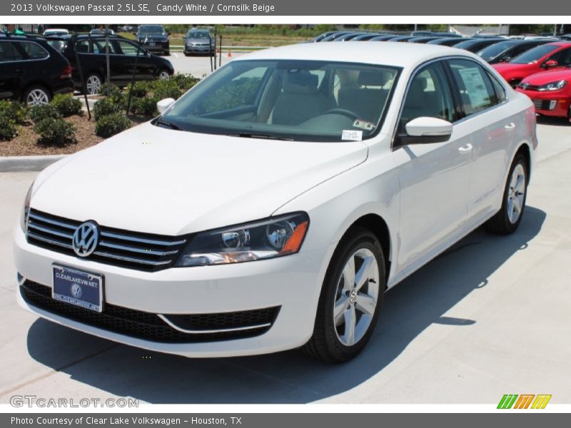 Candy White / Cornsilk Beige 2013 Volkswagen Passat 2.5L SE