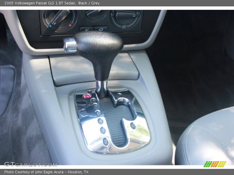 Black / Grey 2005 Volkswagen Passat GLS 1.8T Sedan
