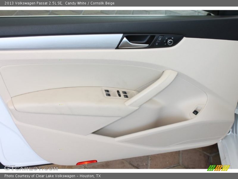 Candy White / Cornsilk Beige 2013 Volkswagen Passat 2.5L SE