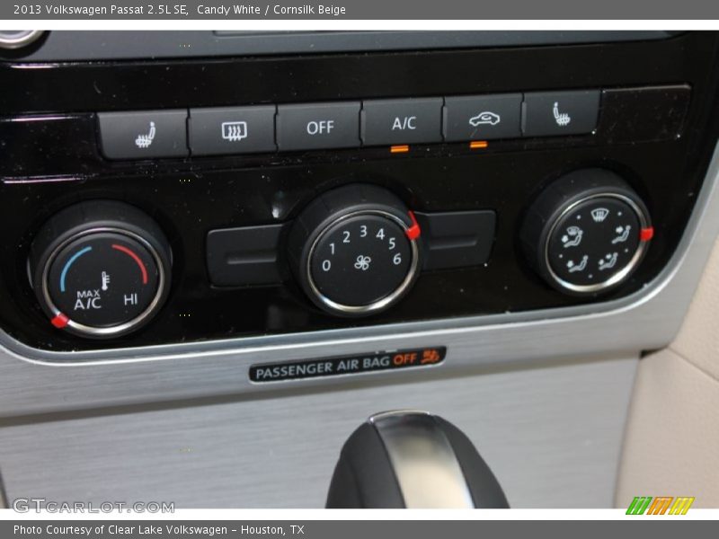 Candy White / Cornsilk Beige 2013 Volkswagen Passat 2.5L SE