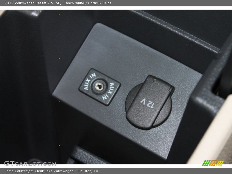 Candy White / Cornsilk Beige 2013 Volkswagen Passat 2.5L SE
