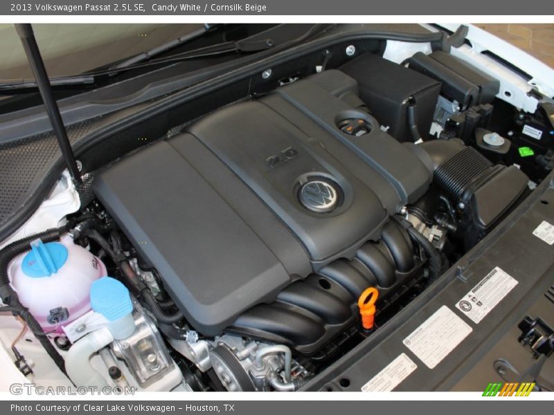Candy White / Cornsilk Beige 2013 Volkswagen Passat 2.5L SE