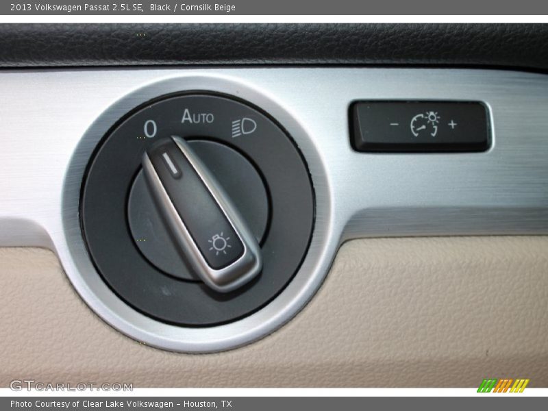Black / Cornsilk Beige 2013 Volkswagen Passat 2.5L SE