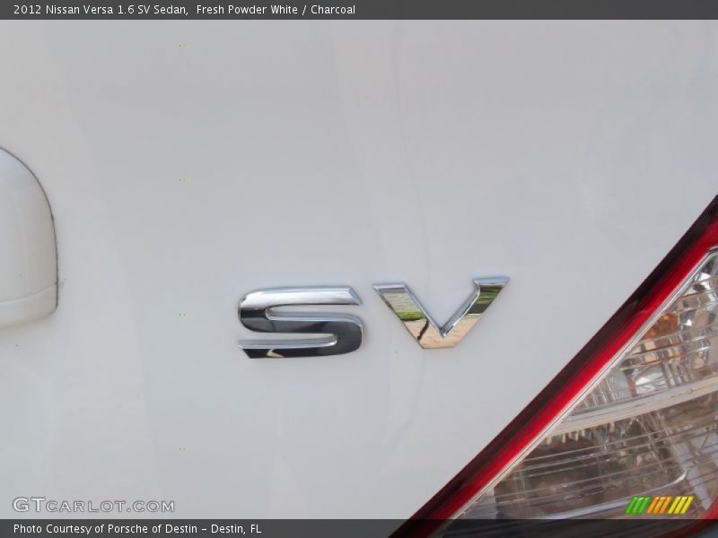 Fresh Powder White / Charcoal 2012 Nissan Versa 1.6 SV Sedan