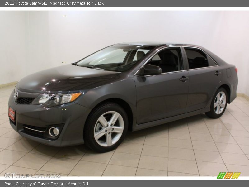 Magnetic Gray Metallic / Black 2012 Toyota Camry SE