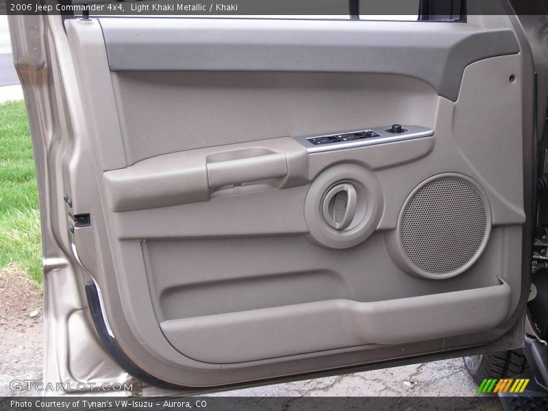 Light Khaki Metallic / Khaki 2006 Jeep Commander 4x4