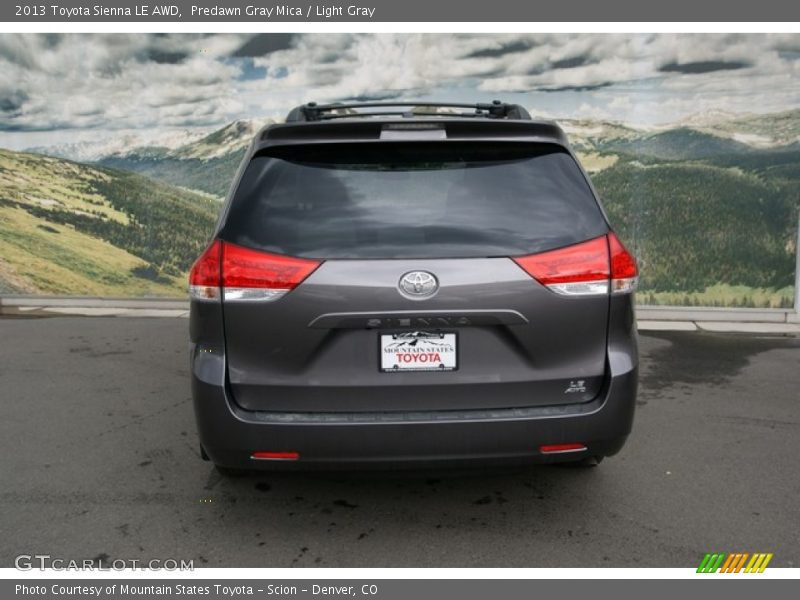 Predawn Gray Mica / Light Gray 2013 Toyota Sienna LE AWD