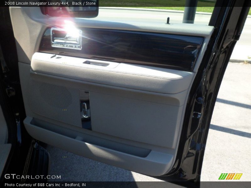 Black / Stone 2008 Lincoln Navigator Luxury 4x4