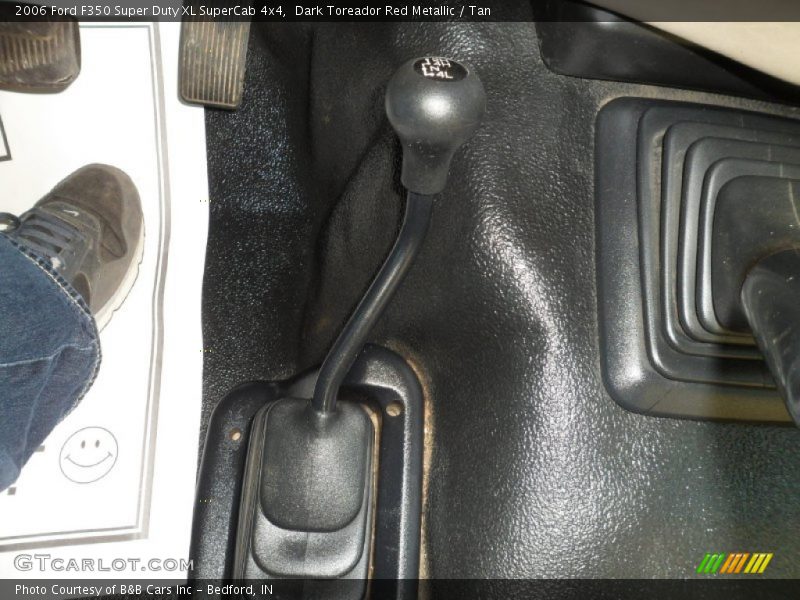 Dark Toreador Red Metallic / Tan 2006 Ford F350 Super Duty XL SuperCab 4x4