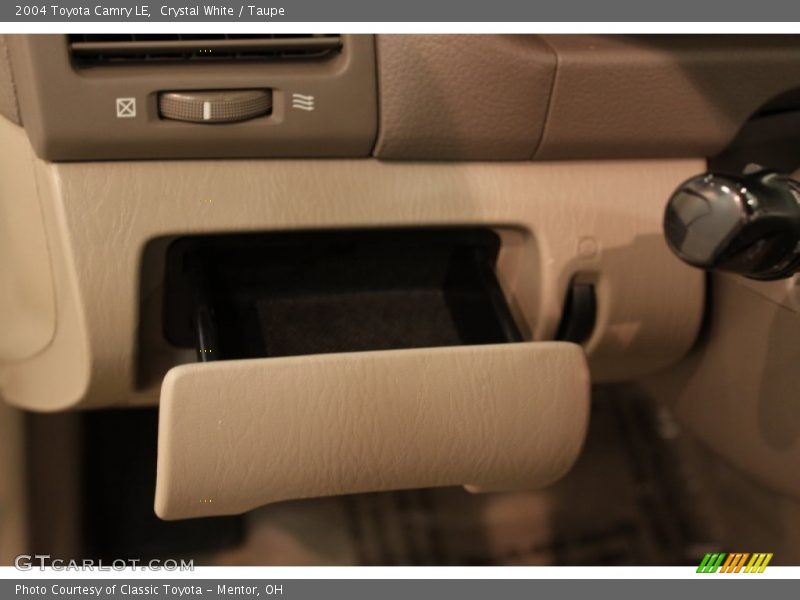 Crystal White / Taupe 2004 Toyota Camry LE