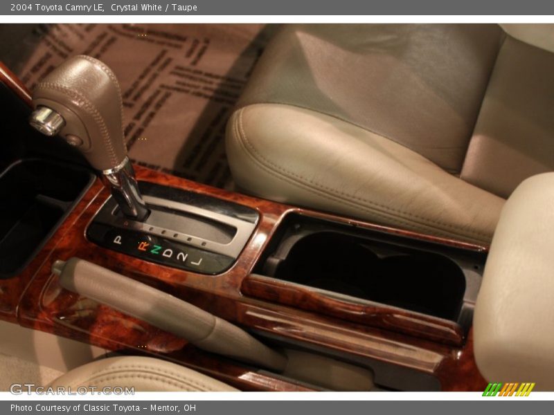 Crystal White / Taupe 2004 Toyota Camry LE