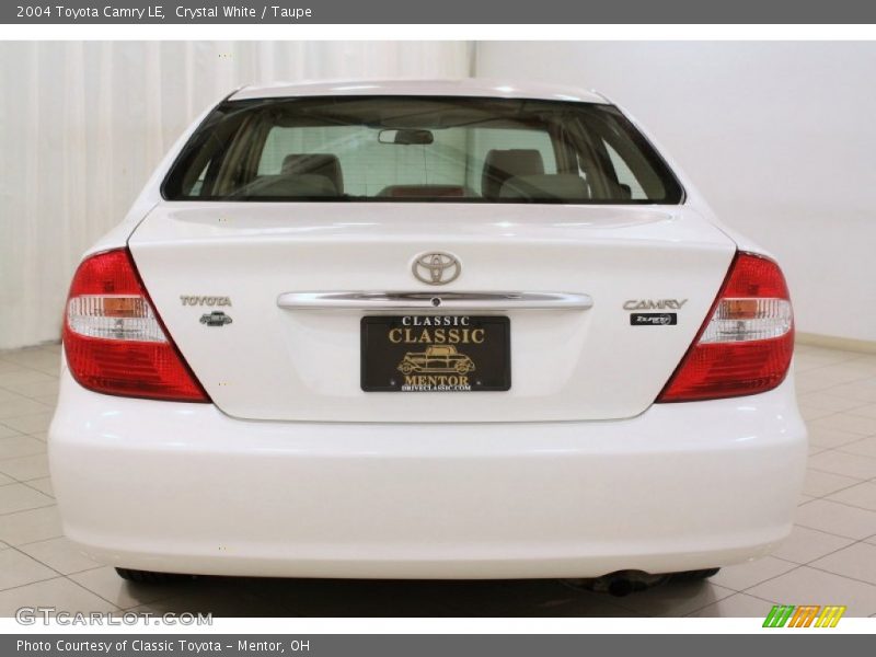 Crystal White / Taupe 2004 Toyota Camry LE