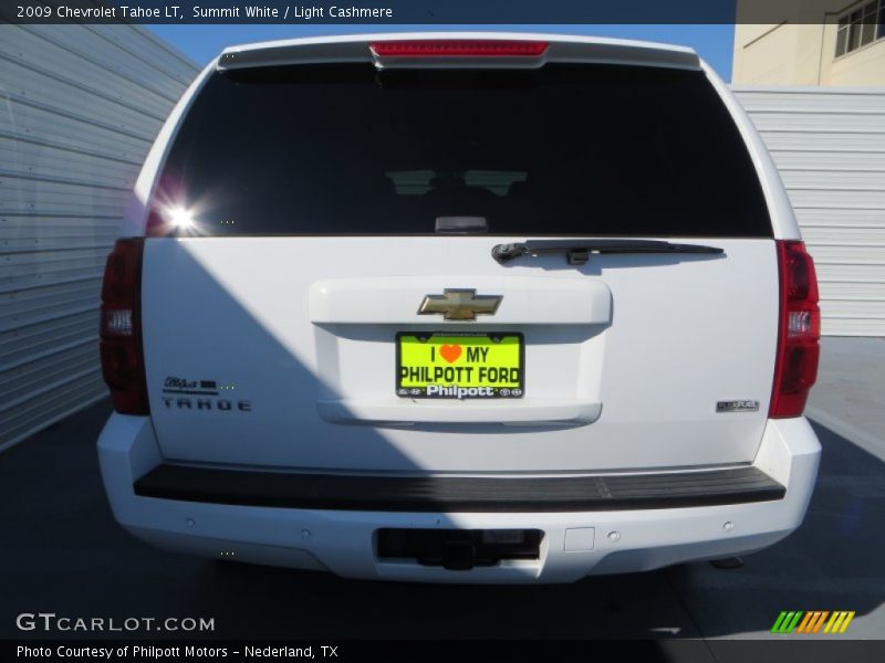 Summit White / Light Cashmere 2009 Chevrolet Tahoe LT
