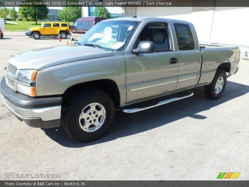 Front 3/4 View of 2003 Silverado 1500 LS Extended Cab 4x4