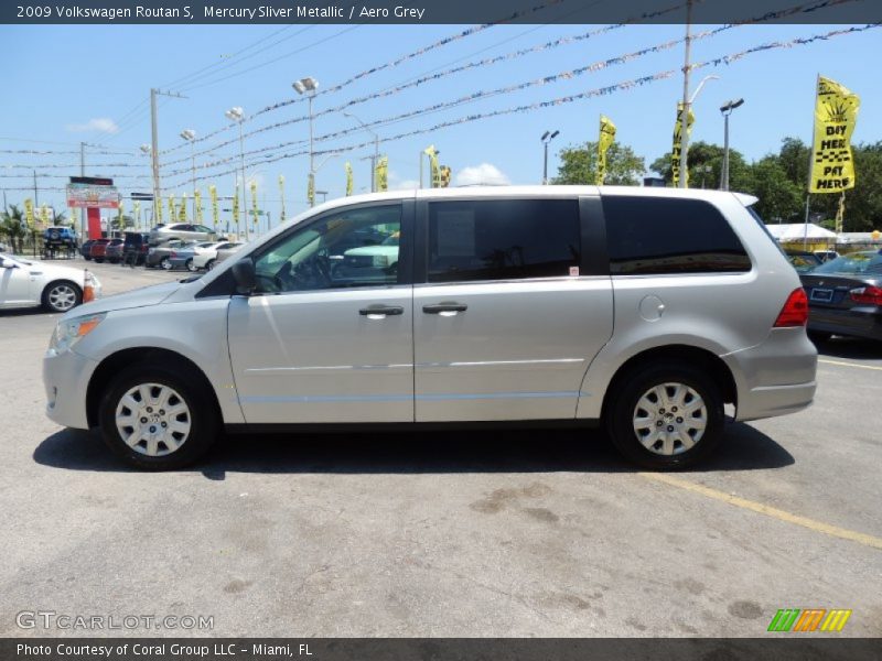 Mercury Sliver Metallic / Aero Grey 2009 Volkswagen Routan S