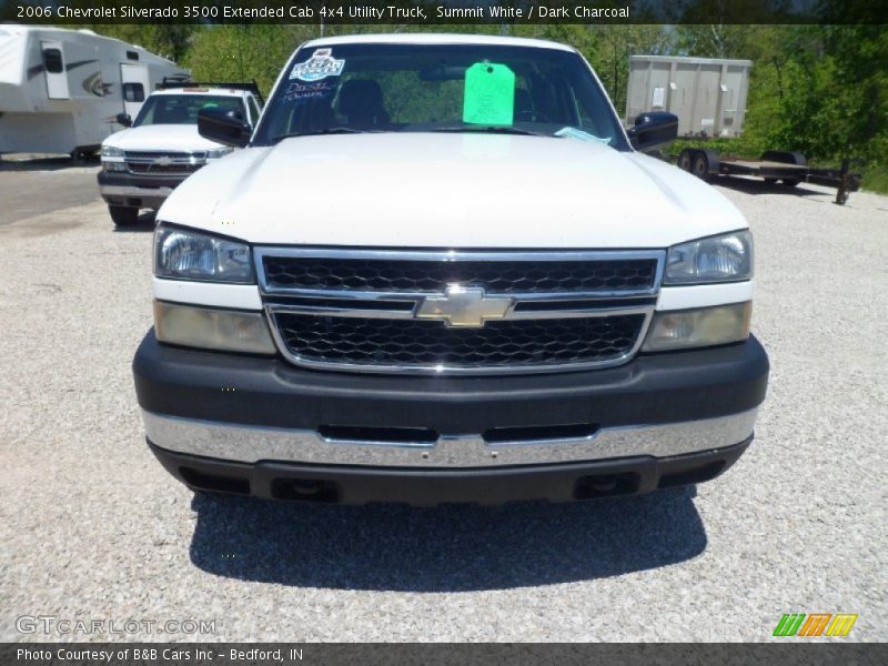 Summit White / Dark Charcoal 2006 Chevrolet Silverado 3500 Extended Cab 4x4 Utility Truck