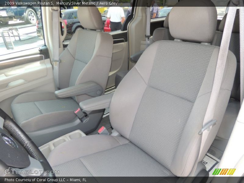 Mercury Sliver Metallic / Aero Grey 2009 Volkswagen Routan S