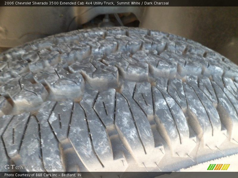 Summit White / Dark Charcoal 2006 Chevrolet Silverado 3500 Extended Cab 4x4 Utility Truck