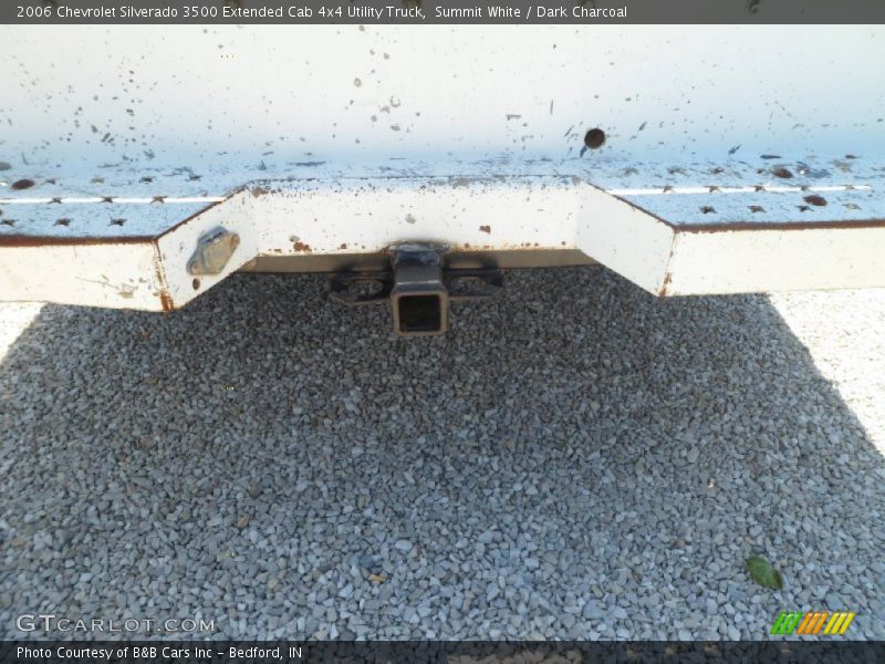 Summit White / Dark Charcoal 2006 Chevrolet Silverado 3500 Extended Cab 4x4 Utility Truck