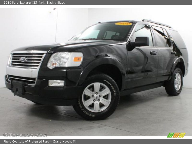 Front 3/4 View of 2010 Explorer XLT 4x4
