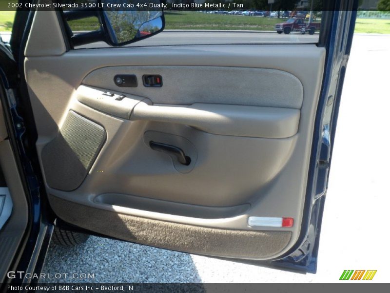 Door Panel of 2002 Silverado 3500 LT Crew Cab 4x4 Dually