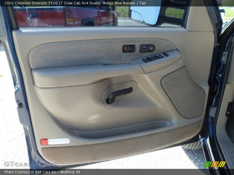 Door Panel of 2002 Silverado 3500 LT Crew Cab 4x4 Dually