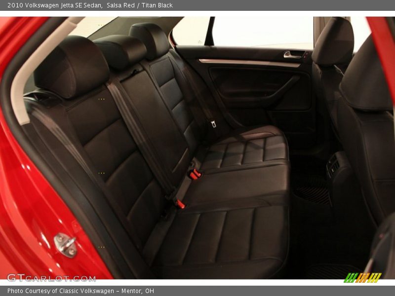 Salsa Red / Titan Black 2010 Volkswagen Jetta SE Sedan