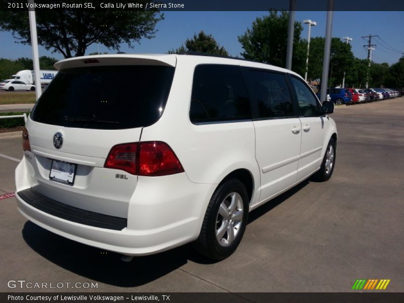 Calla Lily White / Sierra Stone 2011 Volkswagen Routan SEL