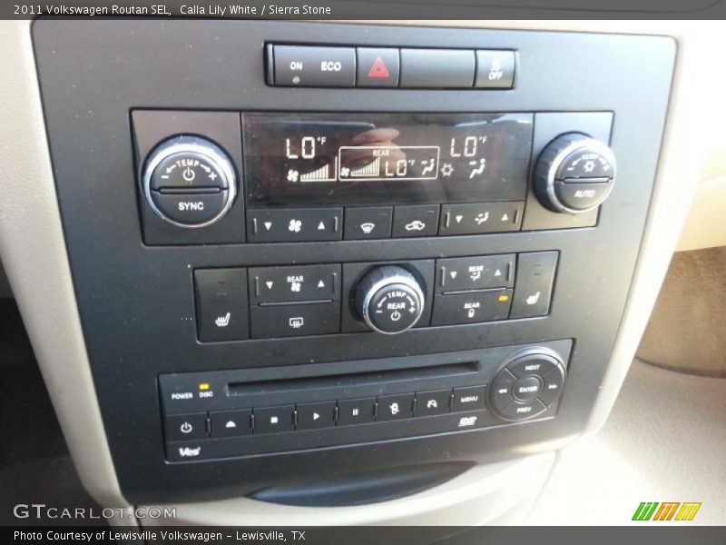 Calla Lily White / Sierra Stone 2011 Volkswagen Routan SEL
