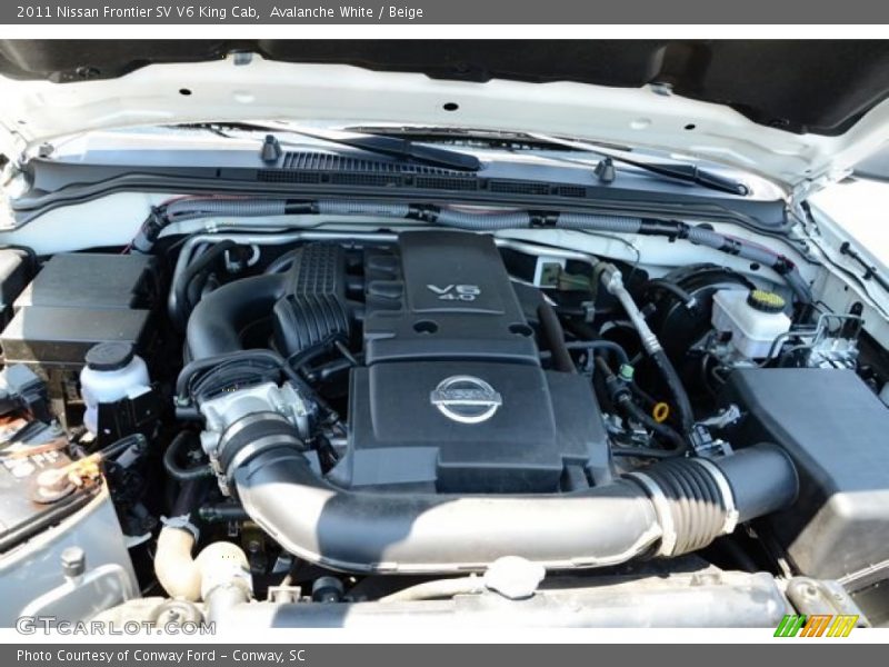 Avalanche White / Beige 2011 Nissan Frontier SV V6 King Cab
