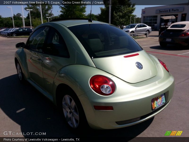 Gecko Green Metallic / Cream 2007 Volkswagen New Beetle 2.5 Coupe
