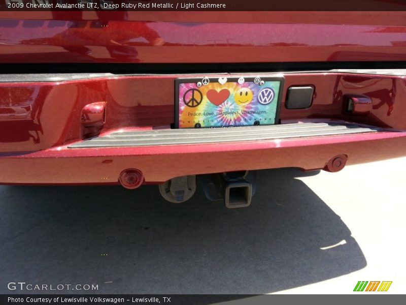 Deep Ruby Red Metallic / Light Cashmere 2009 Chevrolet Avalanche LTZ