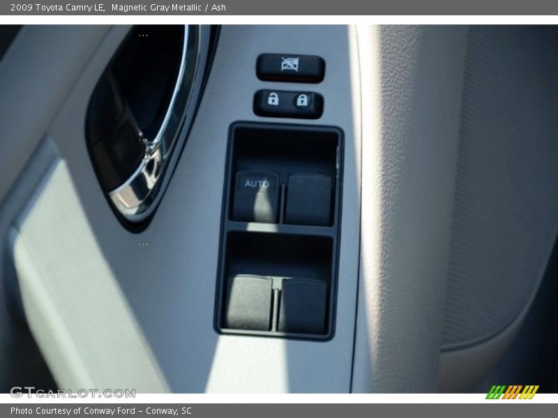 Magnetic Gray Metallic / Ash 2009 Toyota Camry LE