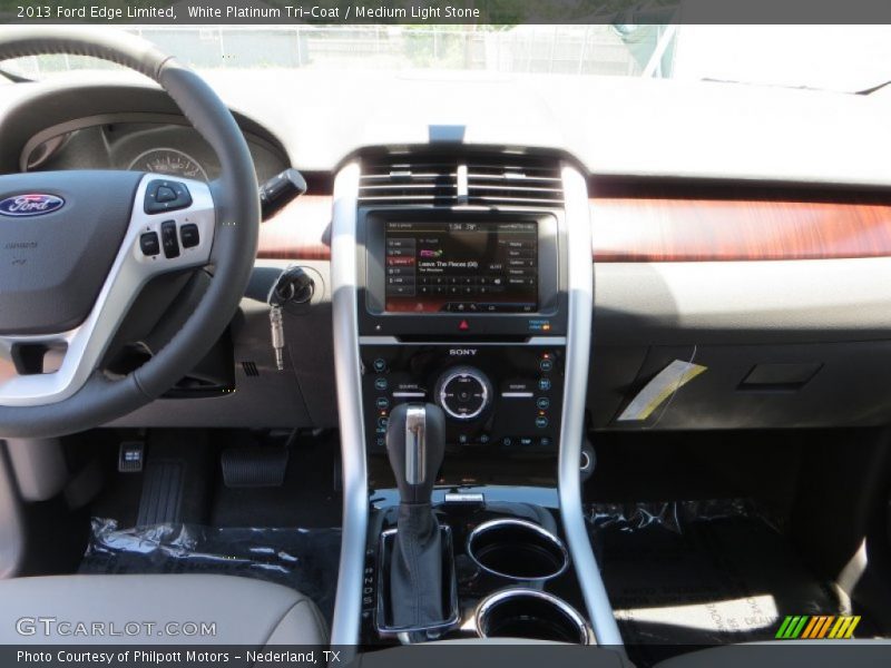 White Platinum Tri-Coat / Medium Light Stone 2013 Ford Edge Limited
