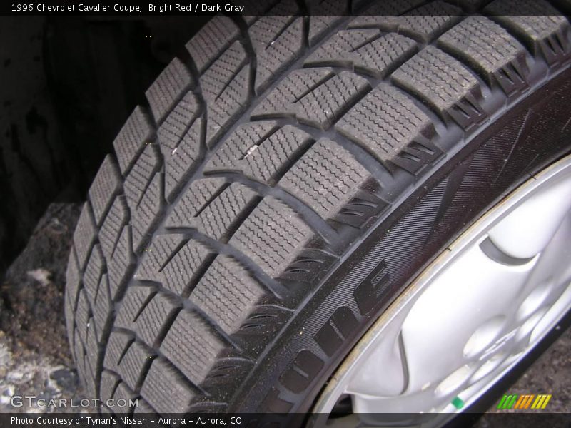Bright Red / Dark Gray 1996 Chevrolet Cavalier Coupe