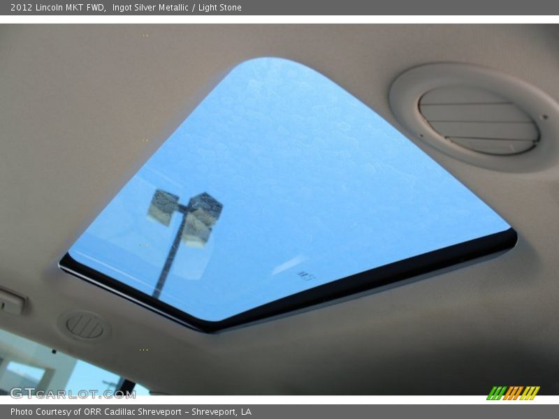 Sunroof of 2012 MKT FWD