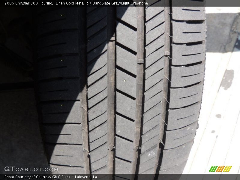 Linen Gold Metallic / Dark Slate Gray/Light Graystone 2006 Chrysler 300 Touring