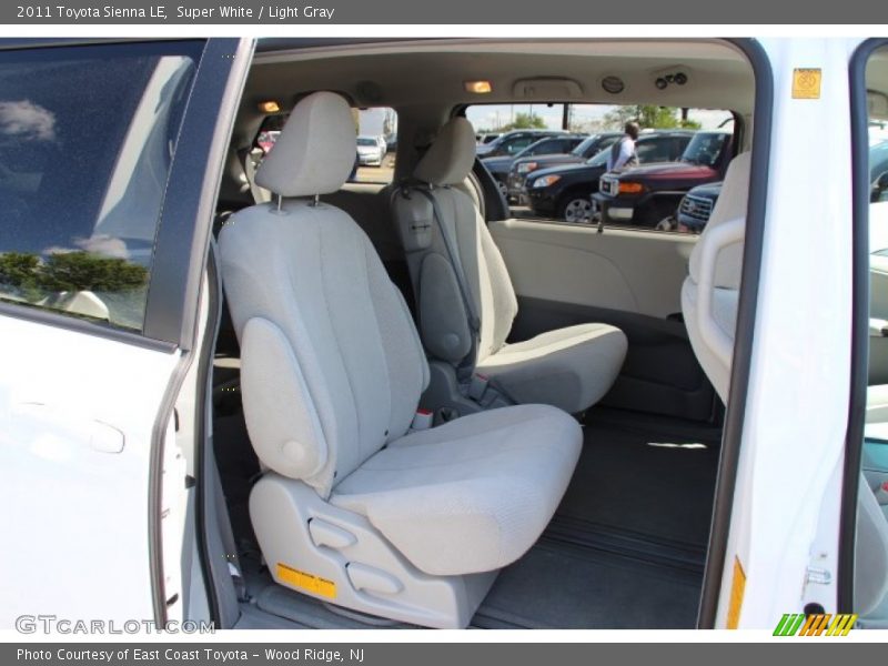 Super White / Light Gray 2011 Toyota Sienna LE